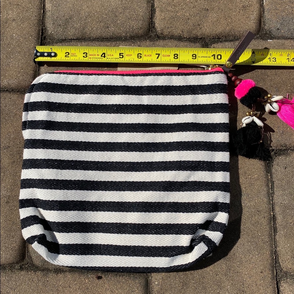 NWT JadeTribe Valerie Neon Zip Clutch